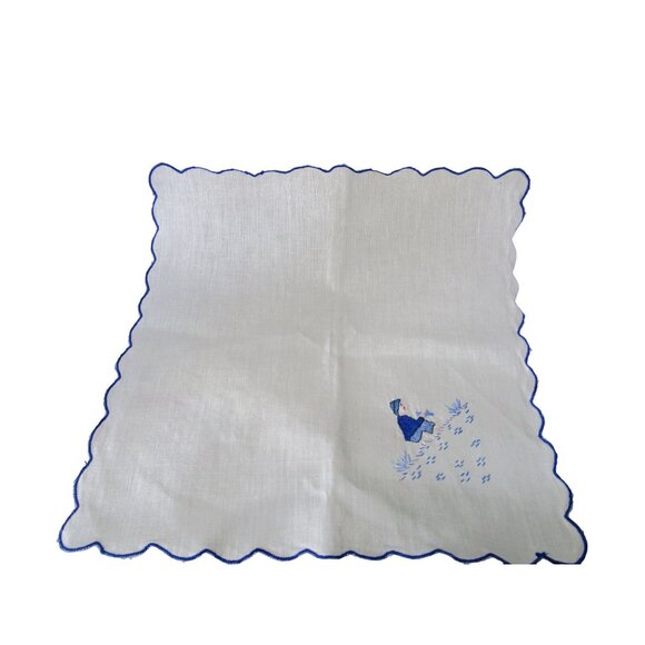 Vintage Embroidered Napkins Blue Shirt Boy Boat Scalloped Edges Four GUC - Picture 14 of 15
